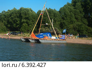 Тримаран "Русь". Город Наволоки, Ивановская область (2014 год). Редакционное фото, фотограф Денис Шароватов / Фотобанк Лори