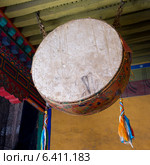 Ceremonial drum in Potala Palace, Lhasa, Tibet, China. Стоковое фото, агентство Ingram Publishing / Фотобанк Лори