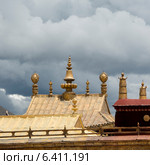 High section view of Jokhang Temple, Lhasa, Tibet, China (2012 год). Стоковое фото, агентство Ingram Publishing / Фотобанк Лори