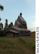 Георгиевская церковь. Поселок Юксовичи, Ленинградская область (2014 год). Стоковое фото, фотограф Самохвалов Артем / Фотобанк Лори