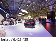 Стенд Hyundai. Московский международный автомобильный салон 2014. Редакционное фото, фотограф Сергей Лаврентьев / Фотобанк Лори