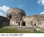 Дневная башня Каменец-Подольского замка (12-15 вв.) (2014 год). Редакционное фото, фотограф Онищенко Виктор / Фотобанк Лори