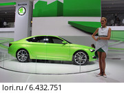 SKODA VISIONC. Московский международный автосалон 2014. Редакционное фото, фотограф Владимир Тучин / Фотобанк Лори
