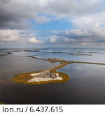 Месторождение нефти на озере Самотлор, вид сверху. Стоковое фото, фотограф Владимир Мельников / Фотобанк Лори