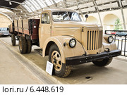 УралЗиС-355М на ВДНХ (2014 год). Редакционное фото, фотограф Алёшина Оксана / Фотобанк Лори