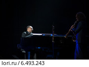 Kenny G / Кенни Джи и его группа (2014 год). Редакционное фото, фотограф Галина Попова / Фотобанк Лори