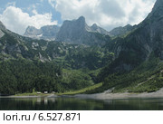 Верхнее озеро Гозау (Hinterer Gosausee), ледники Большой и Малый Гозау, вершины Дахштайна (Hoher Dachstein, Mitterspitz, Torstein,  Dachsteinwarte, Hohes Kreuz, Steinerscharte, Simonyscharte, Schneelochturm) (2014 год). Стоковое фото, фотограф Vladislav Osipov / Фотобанк Лори