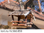 Кормушка для птиц. Стоковое фото, фотограф Светлана Чуйкова / Фотобанк Лори