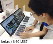Apple Store во Вьетнаме (2014 год). Редакционное фото, фотограф Александр Подшивалов / Фотобанк Лори