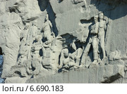 Скульптурная композиция Воин и знамя (Деталь) (2014 год). Редакционное фото, фотограф Юрий / Фотобанк Лори