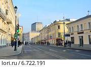 Москва, улица Маросейка в историческом центре Москвы (2014 год). Редакционное фото, фотограф Овчинникова Ирина / Фотобанк Лори