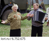 Выступление на 9 мая (2014 год). Редакционное фото, фотограф Ольга Вьюшкова / Фотобанк Лори