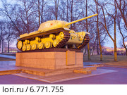 Санкт-Петербург. Автово. Тяжелый танк КВ-85 (2014 год). Редакционное фото, фотограф Литвяк Игорь / Фотобанк Лори