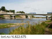 Мост через реку Нарву (Нарова) (2014 год). Редакционное фото, фотограф Александр Щепин / Фотобанк Лори