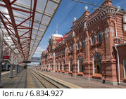 Казань. Здание железнодорожного вокзала Казань-1 (2014 год). Стоковое фото, фотограф Александр Рощин / Фотобанк Лори