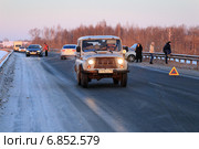 Уаз проехал ДТП (2014 год). Редакционное фото, фотограф Анатолий Матвейчук / Фотобанк Лори