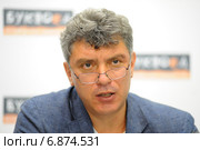 Борис Немцов, российский политик (2013 год). Редакционное фото, фотограф Галина Попова / Фотобанк Лори