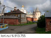 Город Ростов Великий. Свет и тень (2014 год). Редакционное фото, фотограф Яна Королёва / Фотобанк Лори