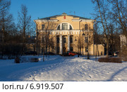 Историко-литературный музей города Пушкина. (В 1782-1917 гг. полицейское управление Царского Села) (2015 год). Редакционное фото, фотограф Сергей Афанасьев / Фотобанк Лори