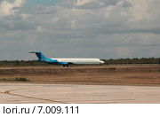 Самолет модели MD82 перед влетом. Санто-Доминго, Доминикана (2015 год). Редакционное фото, фотограф Вадим Хомяков / Фотобанк Лори