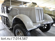 Тяжёлый полугусеничный тягач 12t Typ DBs 10. 1932. Германия. Экспонат музея бронетанковой техники в Кубинке. Подмосковье (2014 год). Редакционное фото, фотограф Владимир Кошарев / Фотобанк Лори