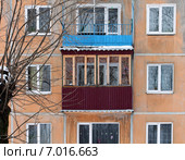 Застекленный и открытый балконы. Стоковое фото, фотограф EgleKa / Фотобанк Лори