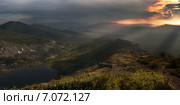 Закат над горными вершинами. Стоковое фото, фотограф Nikitin / Фотобанк Лори