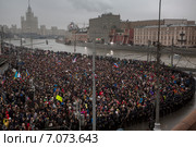 Многотысячный траурный марш в Москве в память о политике Борисе Немцове, убитом в ночь с 27-го на 28-е февраля 2015 года в центре российской столицы. Редакционное фото, фотограф Николай Винокуров / Фотобанк Лори