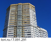 Жилой комплекс «Солнце». Ельнинская улица, 28. Москва (2015 год). Редакционное фото, фотограф lana1501 / Фотобанк Лори