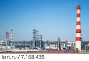 Нефтеперерабатывающий завод. Стоковое фото, фотограф Юрий Губин / Фотобанк Лори