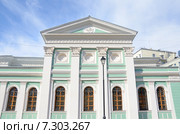 Храм Живоначальной Троицы на Грязех у Покровских ворот, Москва. Архитектор М.Д.Быковский. Элементы декора (2015 год). Стоковое фото, фотограф Овчинникова Ирина / Фотобанк Лори