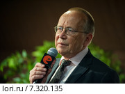 Юрий Павлович Вяземский, русский писатель, философ, телеведущий (2015 год). Редакционное фото, фотограф Галина Попова / Фотобанк Лори