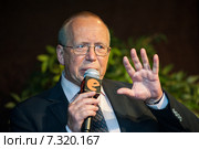 Вяземский, Юрий Павлович, русский писатель, философ, телеведущий (2015 год). Редакционное фото, фотограф Галина Попова / Фотобанк Лори