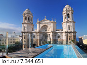 Catedral Cádiz Andalucía Espa?a Cadiz Andalusia Spain cathedral. Стоковое фото, агентство BE&W Photo / Фотобанк Лори