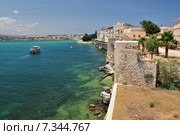 View of Ortigia and the Mediterranean sea in Syracuse Sicily Italy. Стоковое фото, агентство BE&W Photo / Фотобанк Лори