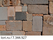 bolivia - tiwanaku, walls around the temple kalasasayaBolivia, Tiwanaku, Walls Around the Temple Kalasasaya, Detail. Стоковое фото, агентство BE&W Photo / Фотобанк Лори
