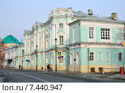 Москва, усадьба Апраксиных-Трубецких на Покровке, главный дом, 18 век (2015 год). Редакционное фото, фотограф Овчинникова Ирина / Фотобанк Лори