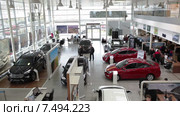 Автосалон по продаже новых автомобилей Хендай моторс, официальный дилер Рольф Лахта, Санкт-Петербург (2015 год). Редакционное видео, видеограф Кекяляйнен Андрей / Фотобанк Лори