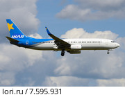 Boeing 737 (бортовой VQ-BVY) авиакомпании Ikar на посадке в Шереметьеве (2015 год). Редакционное фото, фотограф Alexei Tavix / Фотобанк Лори