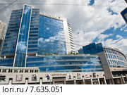 Торговый центр Lotte Plaza. Новинский бульвар. Москва (2015 год). Редакционное фото, фотограф E. O. / Фотобанк Лори