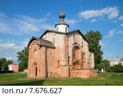 Церковь Параскевы Пятницы на Торгу крупным планом. Великий Новгород (2015 год). Стоковое фото, фотограф Виктор Карасев / Фотобанк Лори