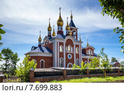 Церковь в честь иконы Божией Матери Всех скорбящих Радость в городе Киров на улице Луганской. Стоковое фото, фотограф Ткачева Татьяна Александровна / Фотобанк Лори