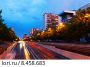 Paseo de la Castellana in summer evening. Madrid, Spain (2013 год). Стоковое фото, фотограф Яков Филимонов / Фотобанк Лори