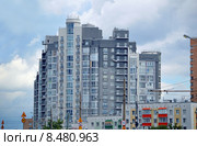 Современный жилой дом на улице Алабяна в Москве (Жилой комплекс "Мономах") (2015 год). Редакционное фото, фотограф Александр Замараев / Фотобанк Лори