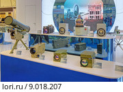 Стенд холдинга "Швабе" на Международном военно-техническом форуме "Армия-2015". Тепловизоры и другое оптическое оборудование. Редакционное фото, фотограф Игорь Долгов / Фотобанк Лори
