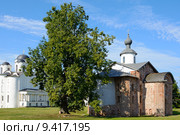 Новгород Великий, Церковь Параскевы Пятницы на Торгу (2015 год). Стоковое фото, фотограф Ольга Остроухова / Фотобанк Лори