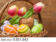 wood easter tulips tulipa egg. Стоковое фото, фотограф Heiko Barth / PantherMedia / Фотобанк Лори