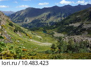 Озеро Нижняя запятая и хребет Чегет-Чат, Архыз, КЧР. Стоковое фото, фотограф Оглоблин Андрей Николаевич / Фотобанк Лори