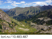 Озеро Нижняя запятая и хребет Чегет-Чат, Архыз, КЧР. Стоковое фото, фотограф Оглоблин Андрей Николаевич / Фотобанк Лори