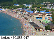 Пейзаж популярного курорта Архипо-Осиповка, панорама (2015 год). Редакционное фото, фотограф Игорь Архипов / Фотобанк Лори